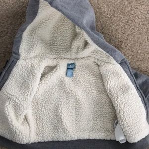 GAP Shirts & Tops - Baby Gap Grey Hoodie w/fleece Size 0-3 so perfect! GAP Shirts & Tops - Baby Gap Grey Hoodie w/fleece Size 0-3 so perfect!